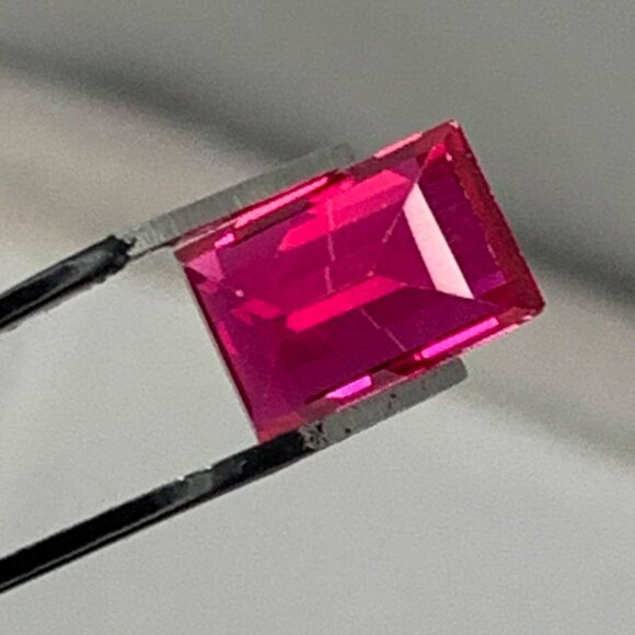 Beautiful rose baguette ruby - Picture 13 of 15